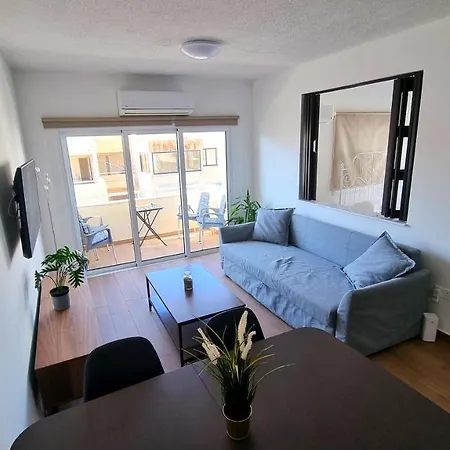 Apartment Sea View - 2 Min Walk To The & 200 Mbit Highspeed Internet *