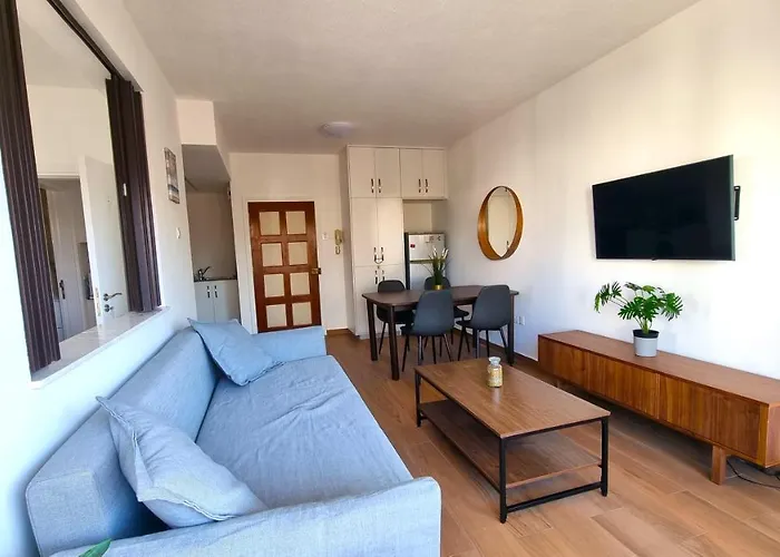 Appartamento Sea View - 2 Min Walk To The & 200 Mbit Highspeed Internet